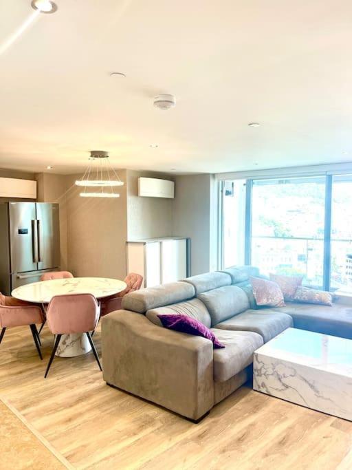 Ocean Village High Floor Luxury Modern Apartment 지브롤터 외부 사진